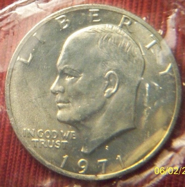 Early-Bday-Present-1971-S-Ike-Silver