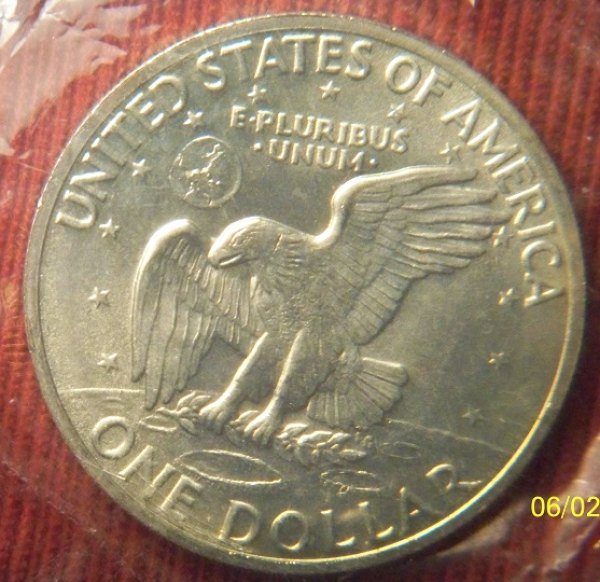 Early-Bday-Present-1971-S-Ike-Silver