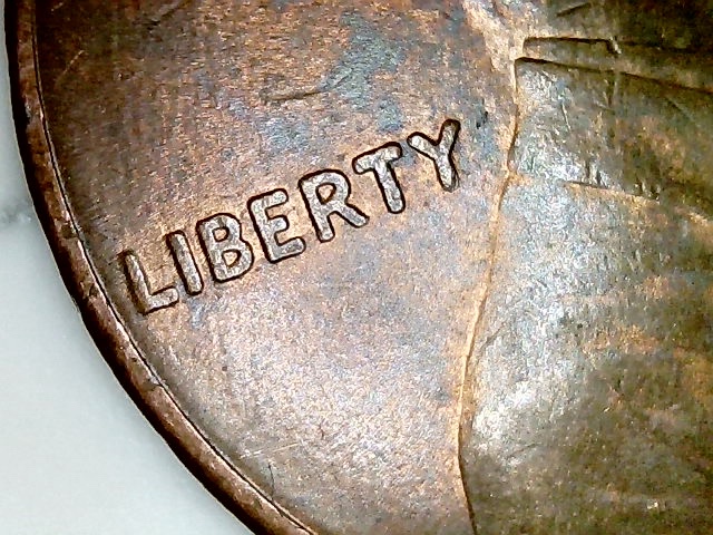 1992-D-LMC;-Questions-On-Obverse,-Extra-Beard?