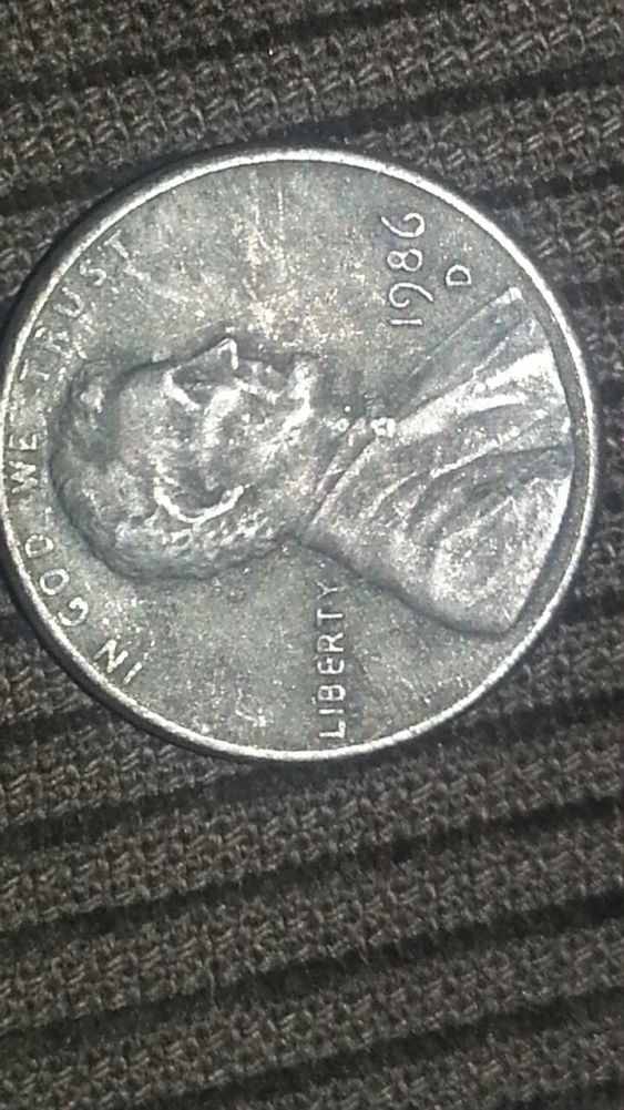 1986-D-Lincoln-Memorial-Cent-Please-Help.-Not-Sure-If-Error.