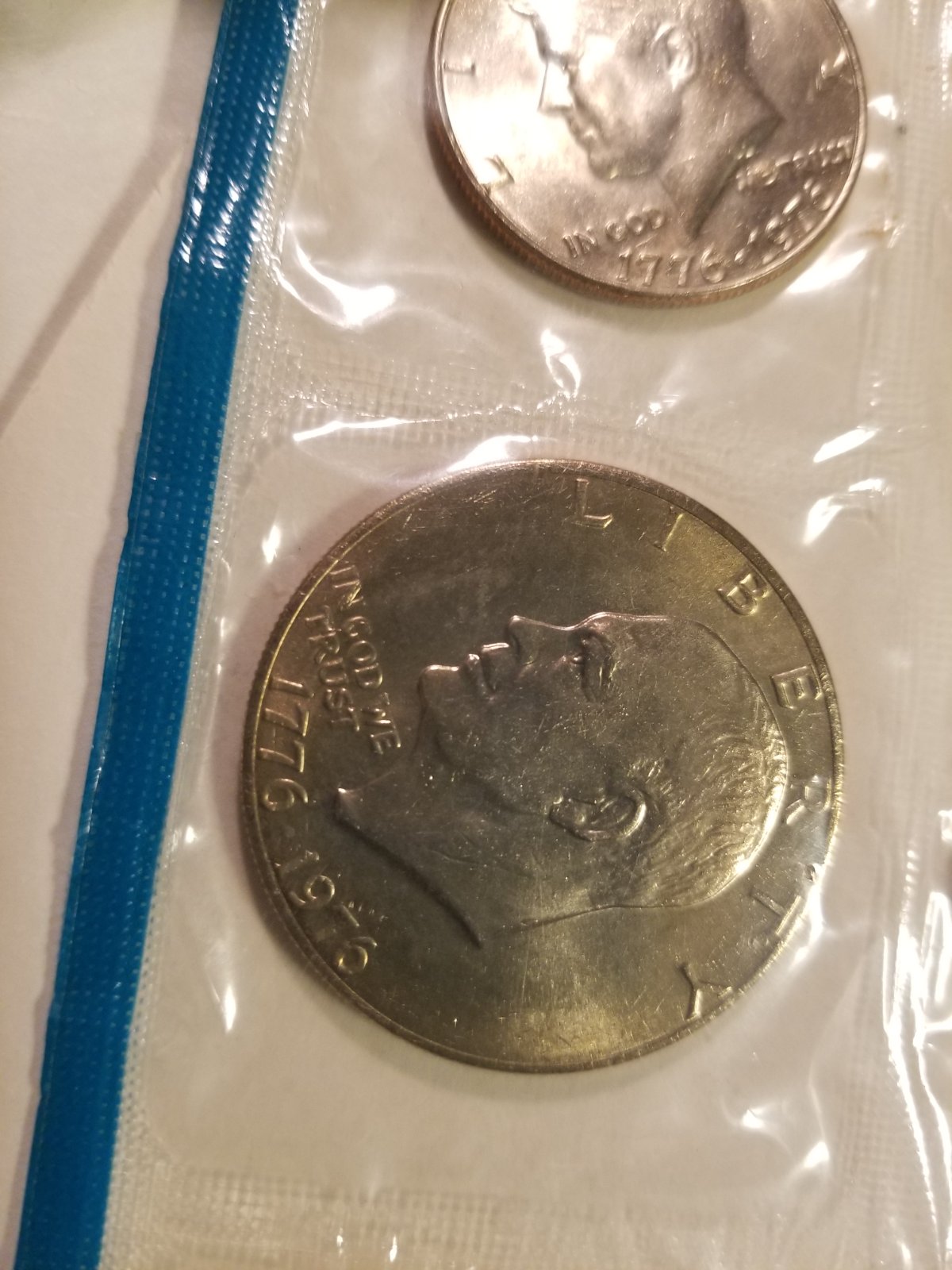 1976-US-Mint-Set-With-Dings--Requesting-Expertise