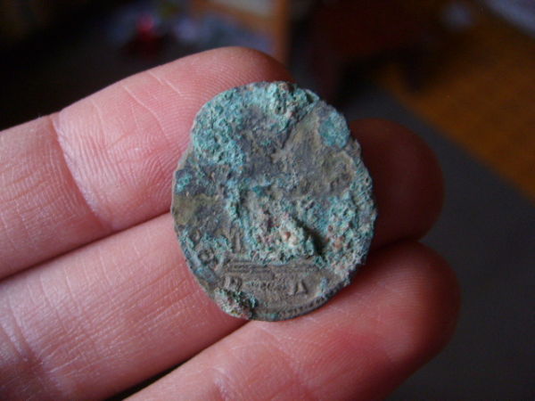 Roman-Hoard-Coins--Read!