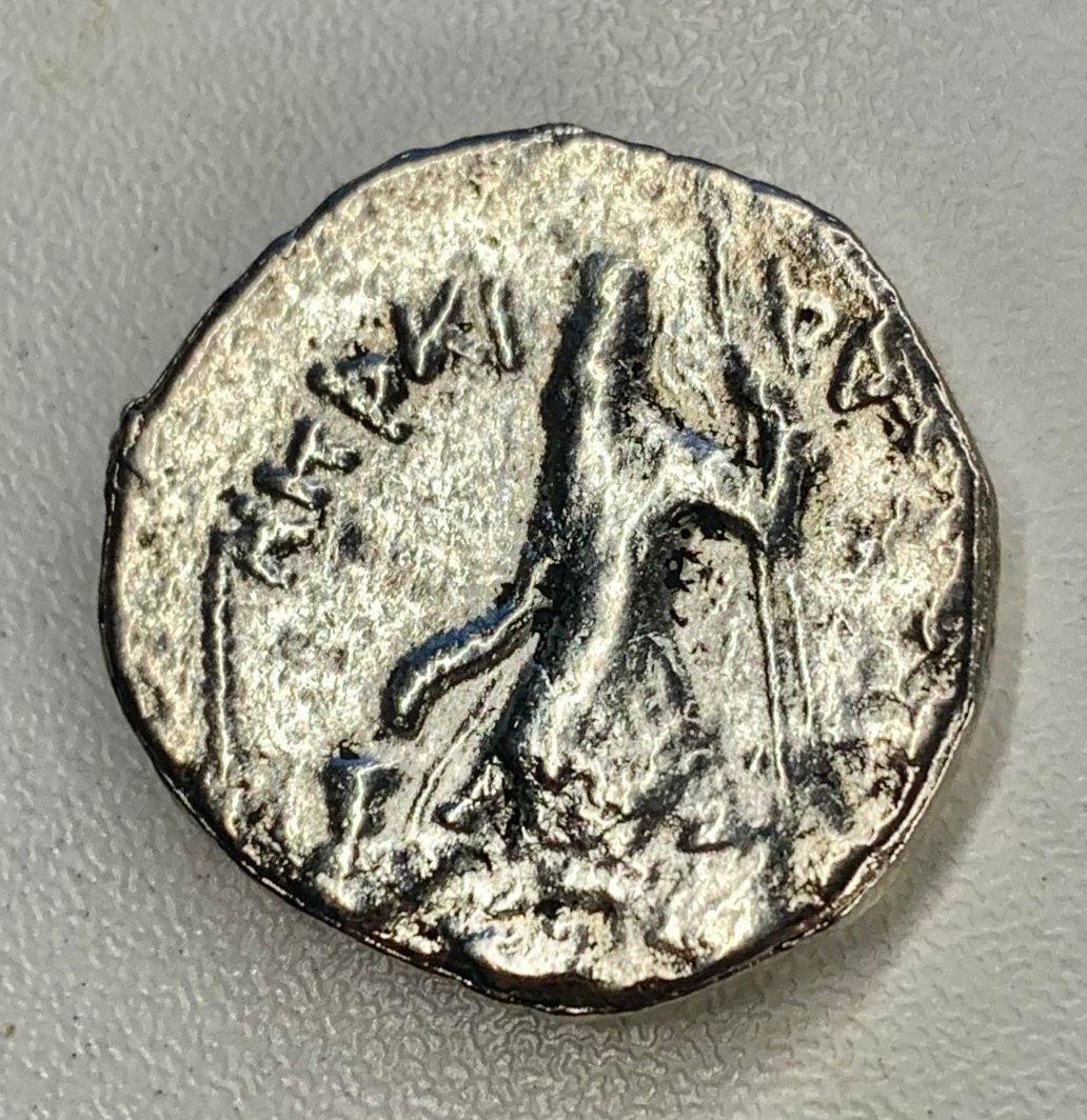 Assistanse-With-Identifying-3-Old-Hammered-Coins,-No-Luck-So-Far-Online