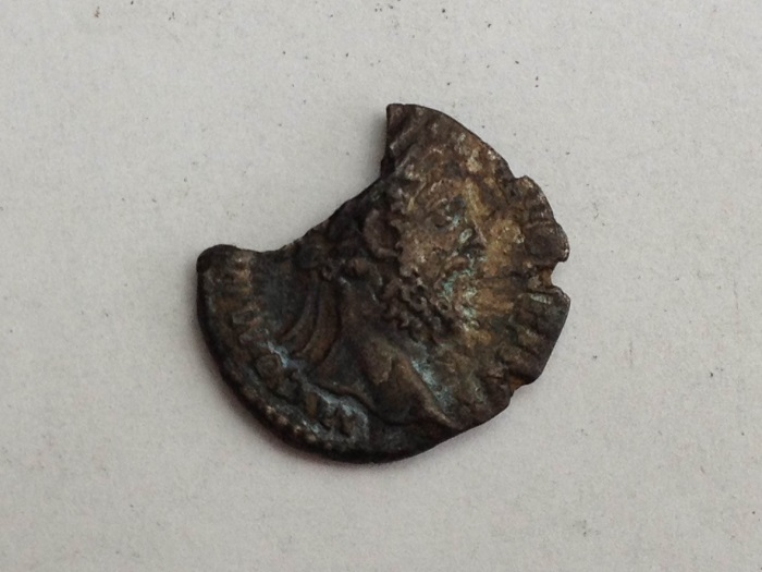 Roman-Coin-Commodus?