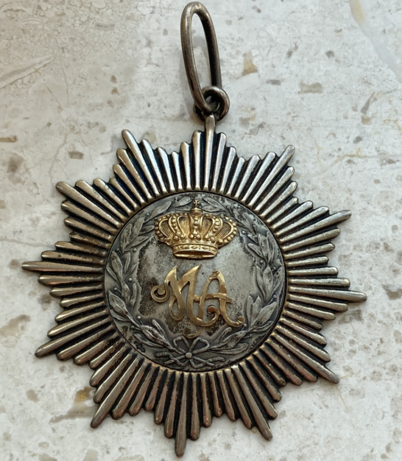 Does-Anyone-Recognize-This-Medal-Military?