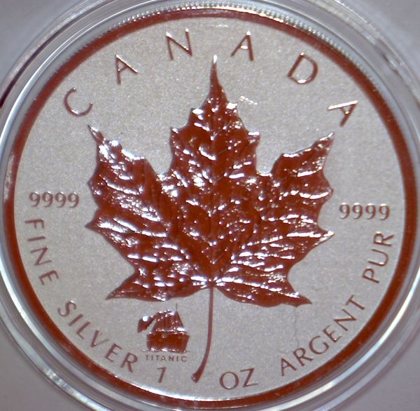 Privy-Silver-Maple-Leaf