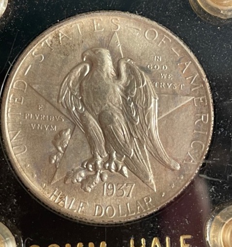 Capital-Plastics-Holder-Texas-1937-Commemorative-Half-Dollar