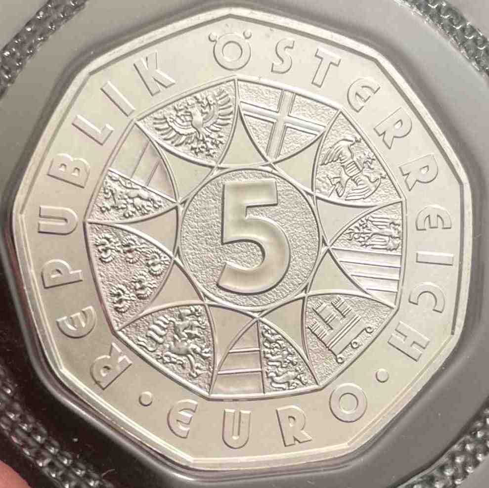 Free!-Austria-5-Euro-1/4-Silver