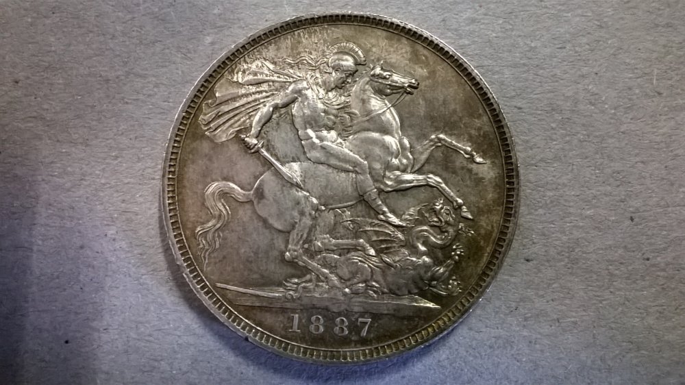 Let's-Play-Which-One-Is-The-Counterfeited-Coin