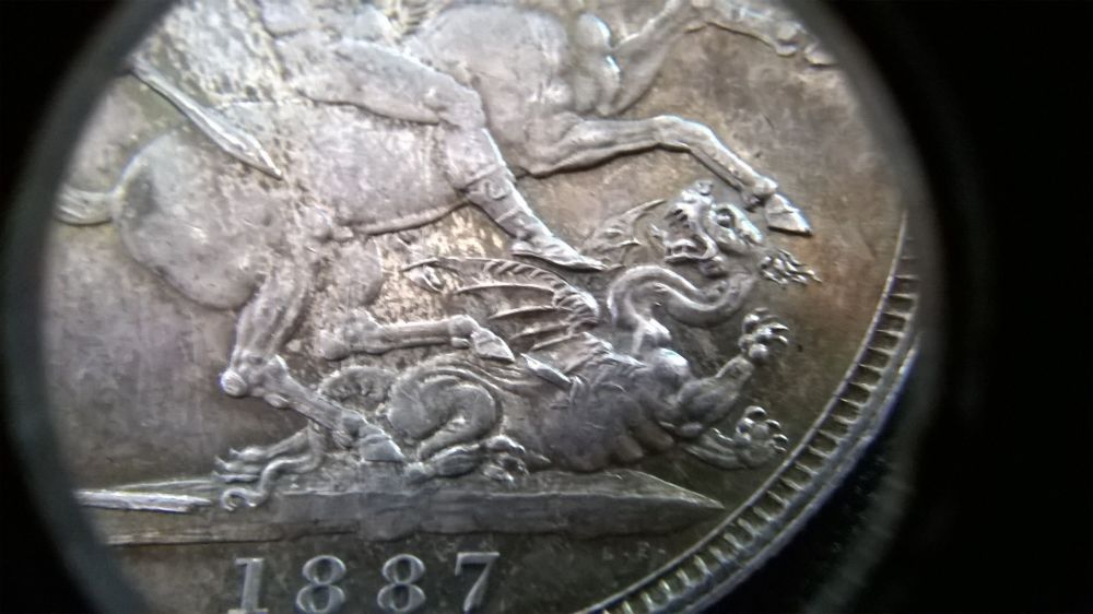 Let's-Play-Which-One-Is-The-Counterfeited-Coin