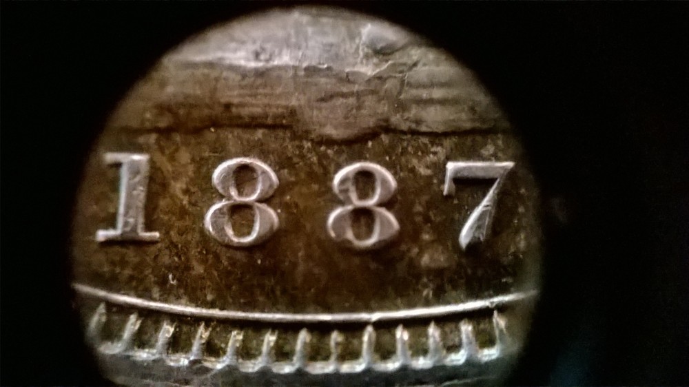 Let's-Play-Which-One-Is-The-Counterfeited-Coin