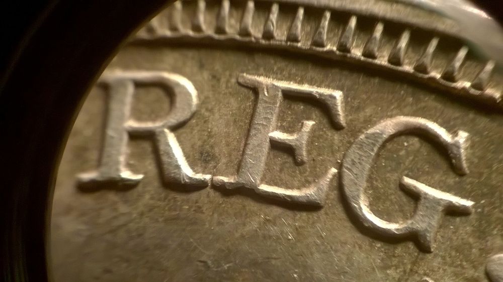 Let's-Play-Which-One-Is-The-Counterfeited-Coin