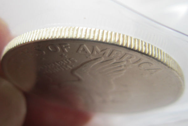 1971-D-Ike-Dollar..looks-To-Be-Silver..
