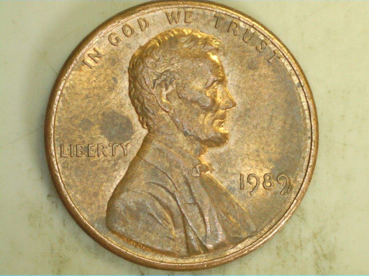 Post-A-Coin-Or-Medal-With-A-Die-Crack!