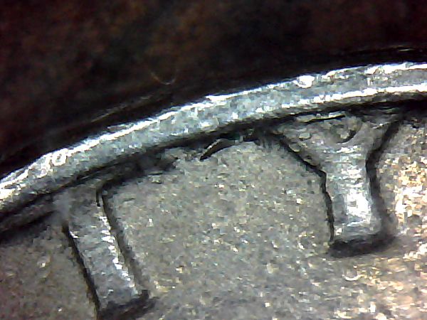 1982-Quarter-No-Reeding-And-Hald-Dthe-Date-And-Liberty-Is-MI