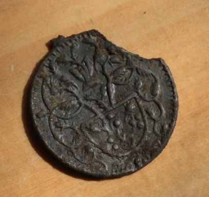 Need-Help-To-ID-This-Medal/Pendant