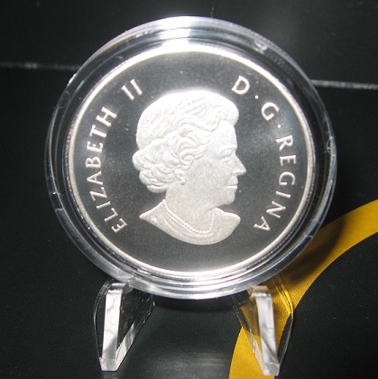 1/2-Oz-Fine-Silver-O-Canada-Wolf