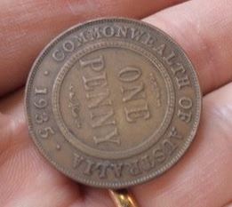 Australia-Penny-Error-1919-One-Side-And-1935-On-The-Other?