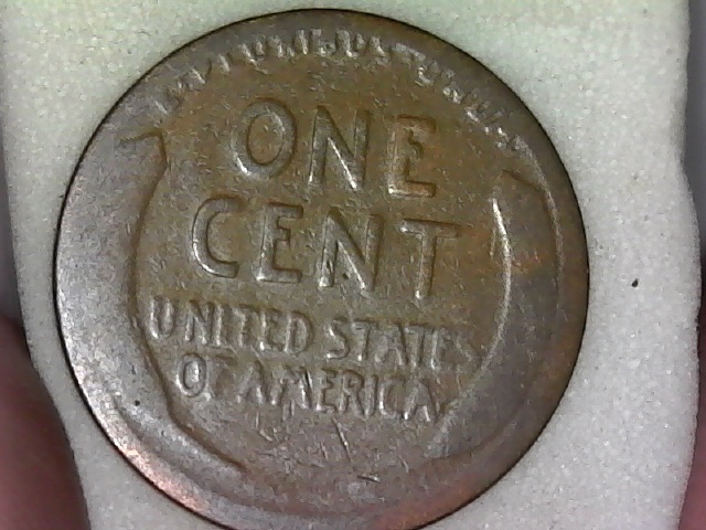 Various-Wheat-Cents.-Can-Someone-Explain-The-Gold-Lines-Please?