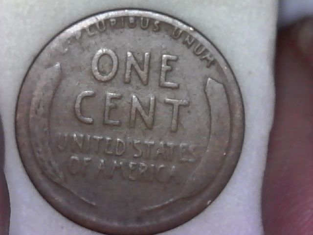Various-Wheat-Cents.-Can-Someone-Explain-The-Gold-Lines-Please?