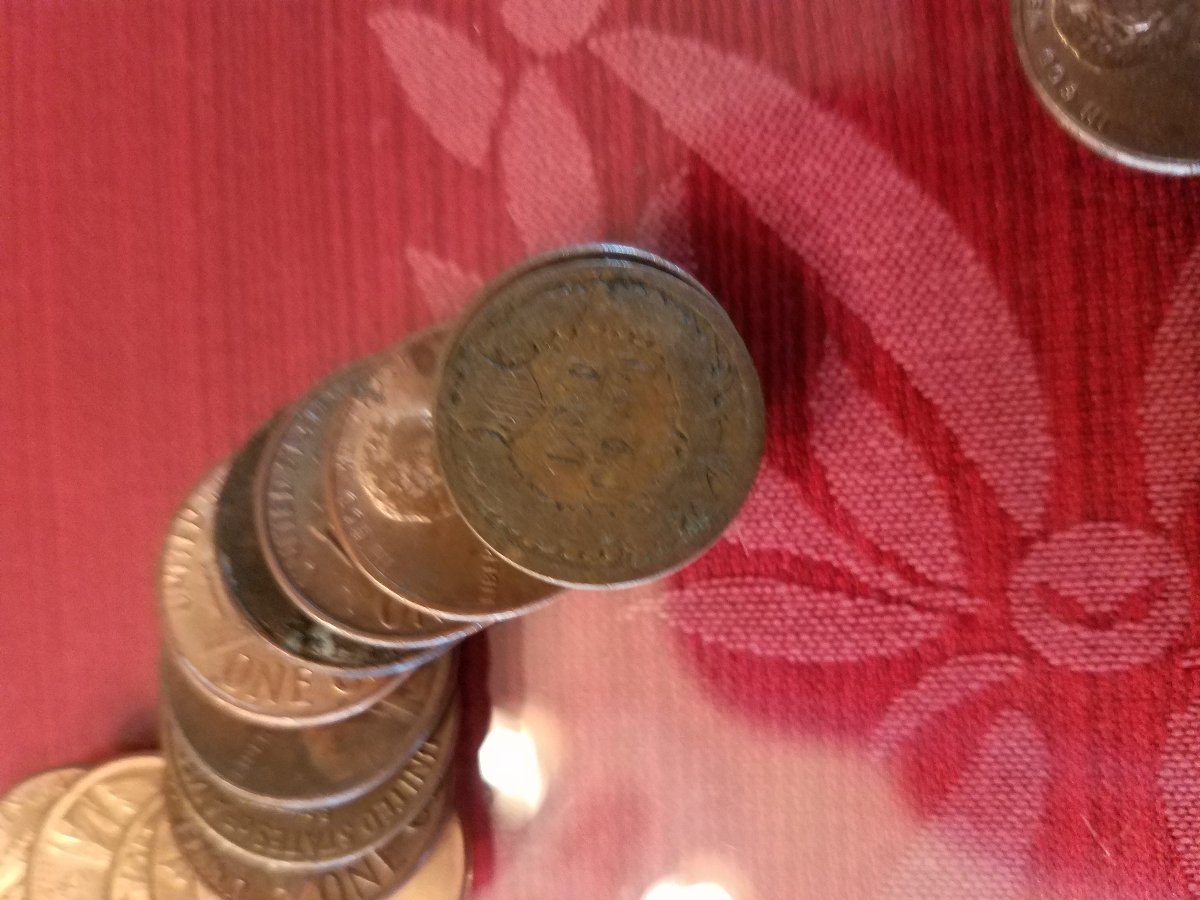 Second-Oldest-Penny-Find-Ever,-Only-Searching-$2-Mwr!