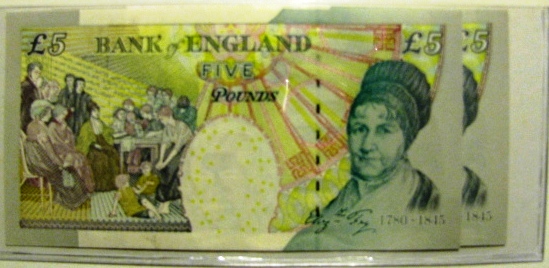 GBp-5-And-10-Pound-Notes