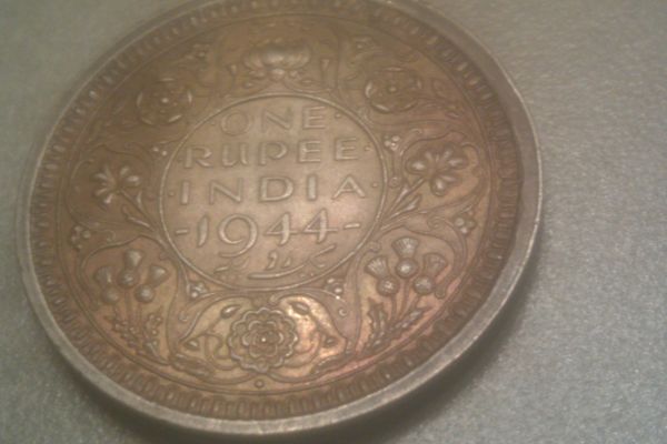 I-Cant-Find-Any-Information-On-Theses-Two-Coins-|-Identified