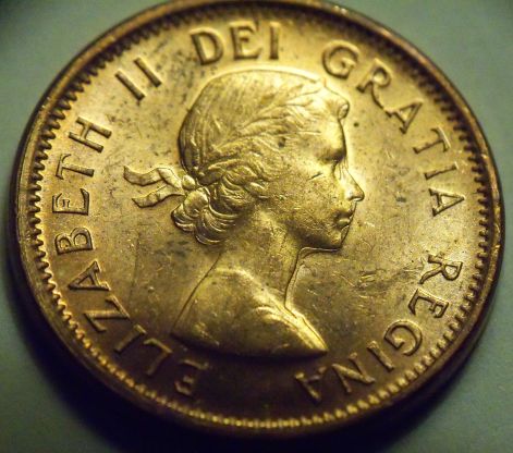 1962-Penny...filling-In-Front-Of-Queen