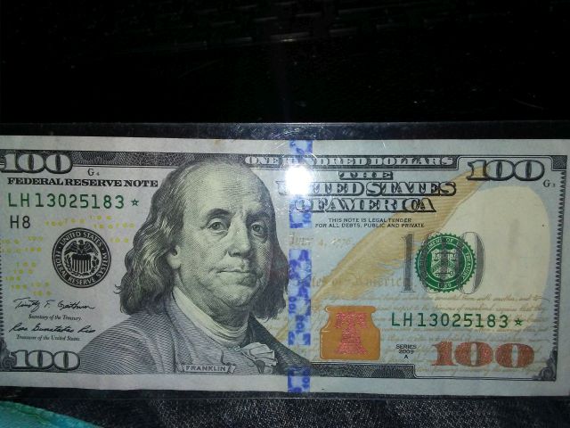 Should-I-Hold-On-To-This-$100-Star-Note?