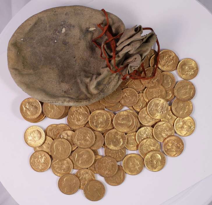 UK-Authorities-Seek-Owner-Of-Gold-Trove-Stashed-Inside-Piano