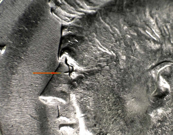 1971-D-Kennedy-Half-Die-Gouge-In-The-Eye?