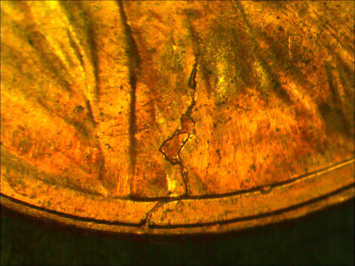2014-P-LSC-Die-Crack-With-Interior-Die-Break