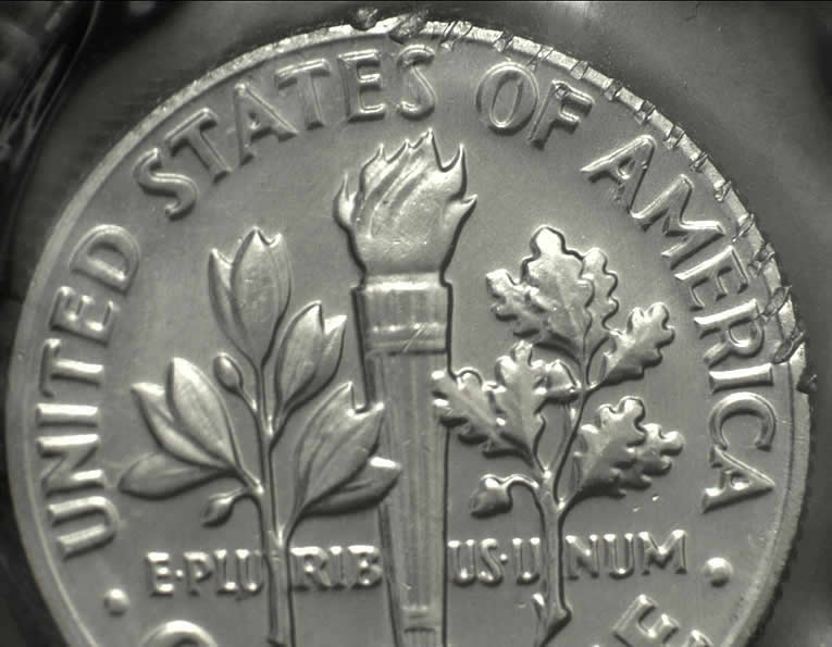 1976-D-Yellow-Tone-Dime-With-Possible-Errors.