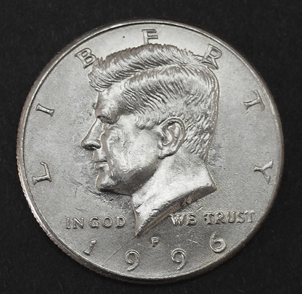 1996-P-Kennedy-Half-$-Spike-Head-With-Die-Crack-Rim-To-Bust-And-Struck-Thru-Grease