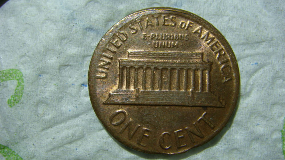1981-Lincoln-Cent...slightly-Off-Center-With-Ridges