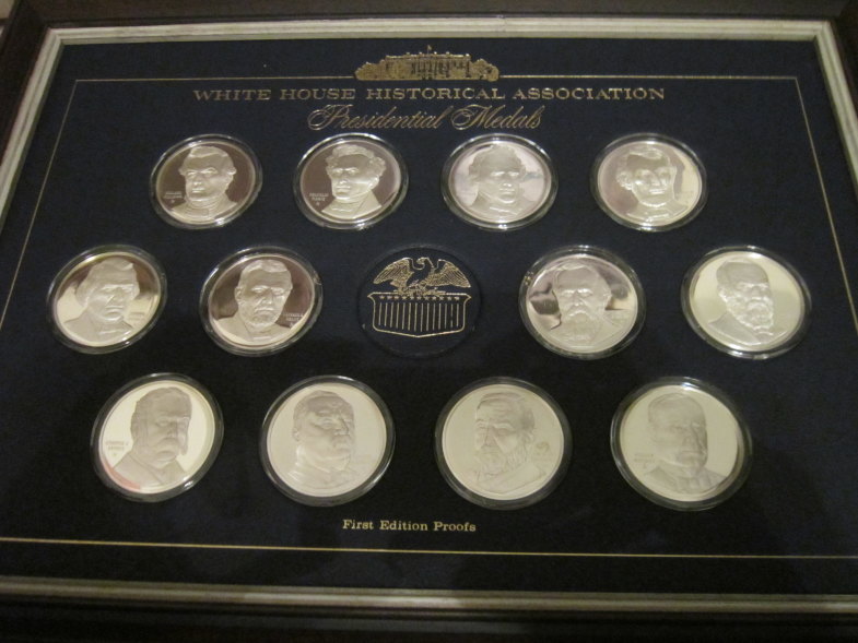 First-Edition-Proof-Sterling-Silver-Presidential-Set.