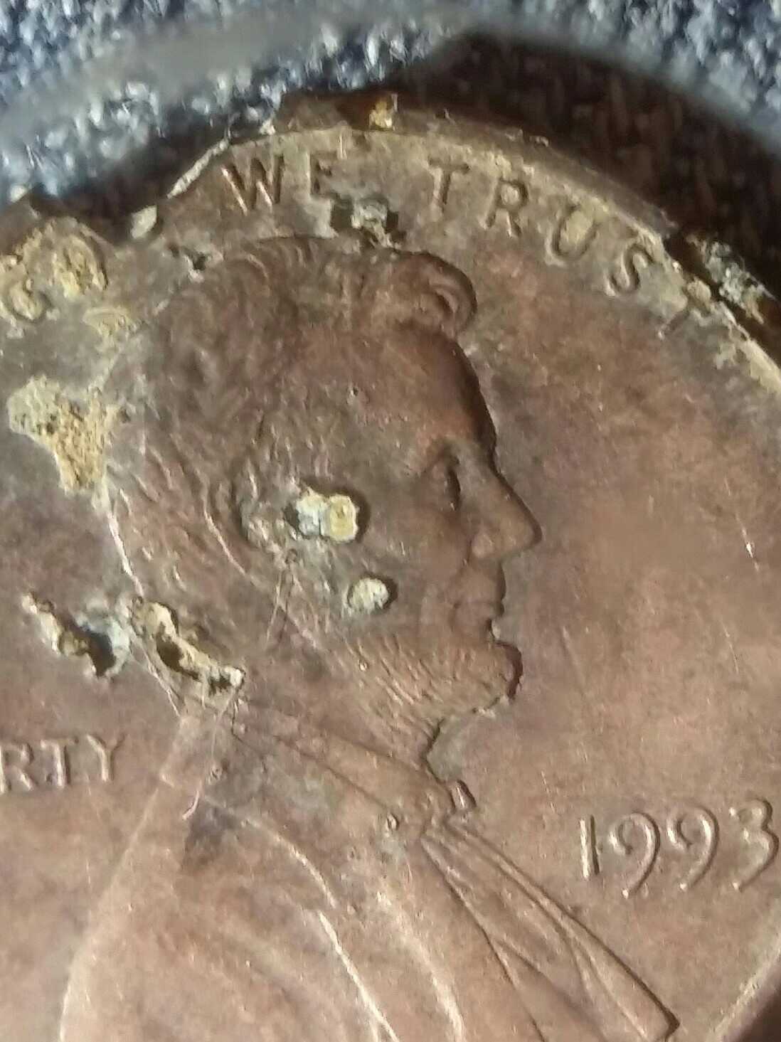 1993-Lincoln-Heavy-Damage