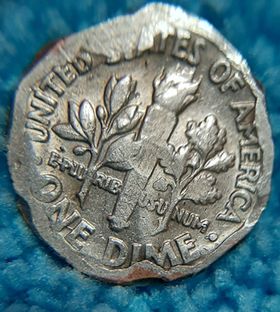 1981-P-US-Coin--Error-Or-Are-Damage-Help-Please