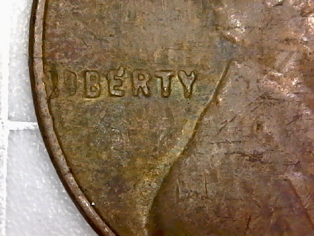 1953-LWC-Skull-Crack-And-Multiple-Die-Chips