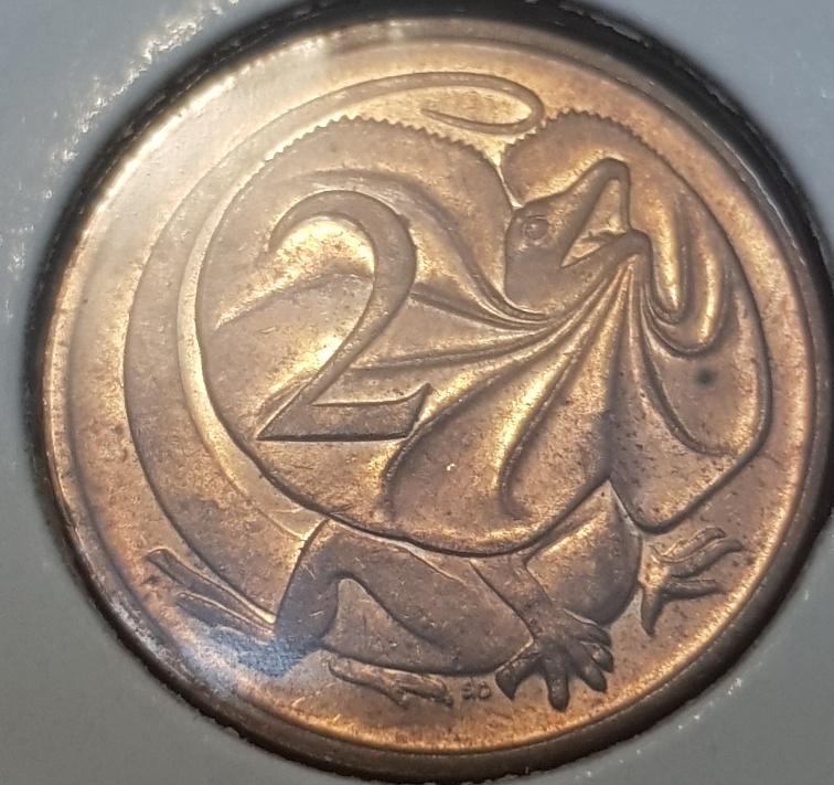 2-Pence-Australia-+5--Drachmes-Greece-Grading