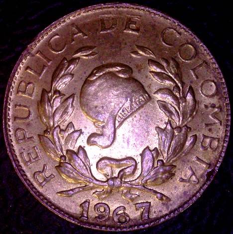 Colombia-KM218-1-Centavo-1967-Overdate?
