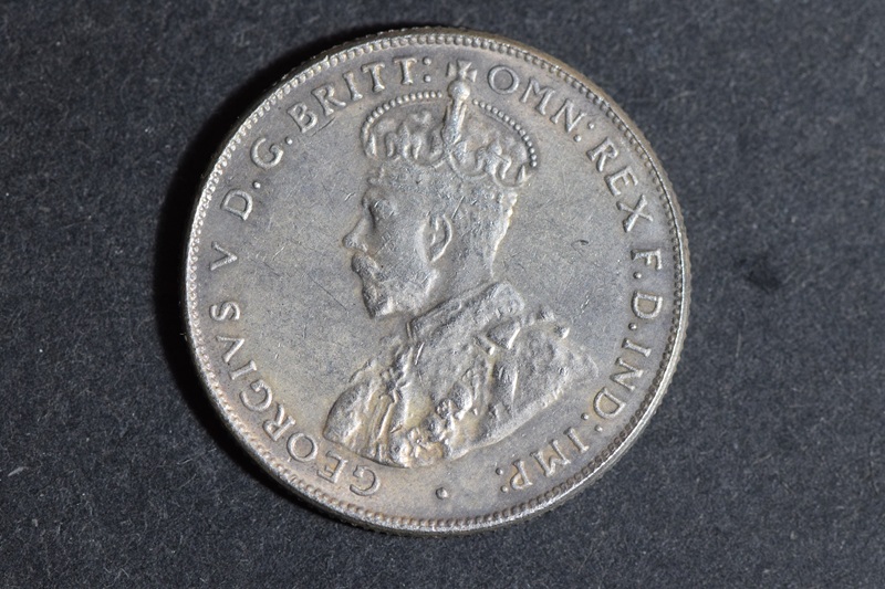 Fake-Australia-1932-Florin