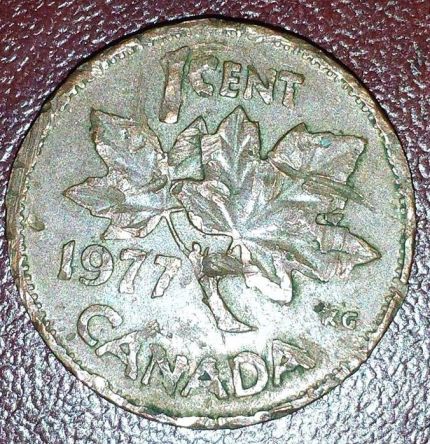 Weird-1977-Penny.-Error,PMD-Or-Something-Else?