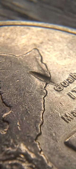 2009-D-Quarter-Guam-~-Big-Die-Chip?