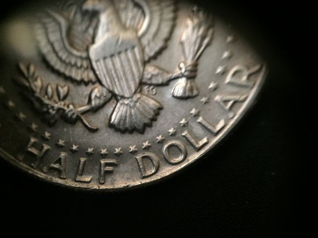1983-P-Half-Dollar-M.a.d-&-DDR?