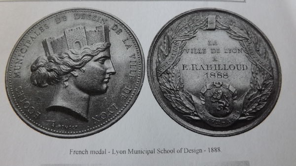 Unidentified-French-Medal