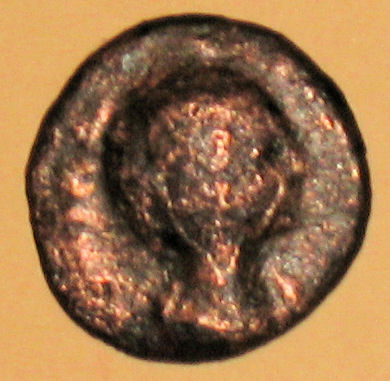 Help-To-ID-14mm-Bronze-Roman-Coin