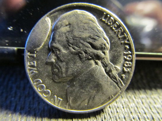 1983-P-Nickel-With-Cud-And-Broad-Strike