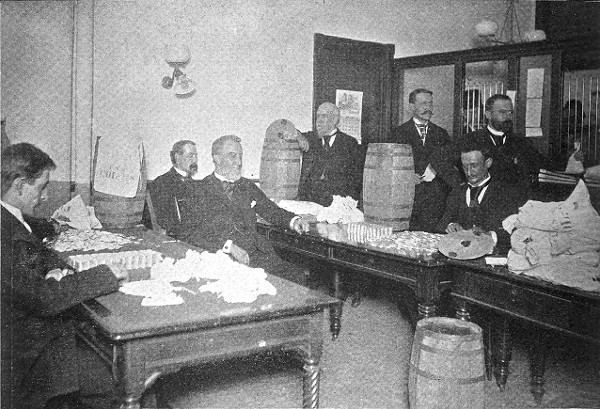 Commems-Collection-Classic:-1892-93-Columbian-Exposition---Coin-Counting-Room