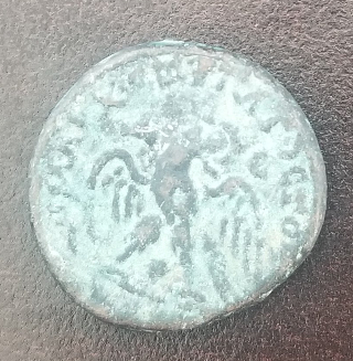 Help-Identifying---Looks-Roman-,-Not-Sure-.
